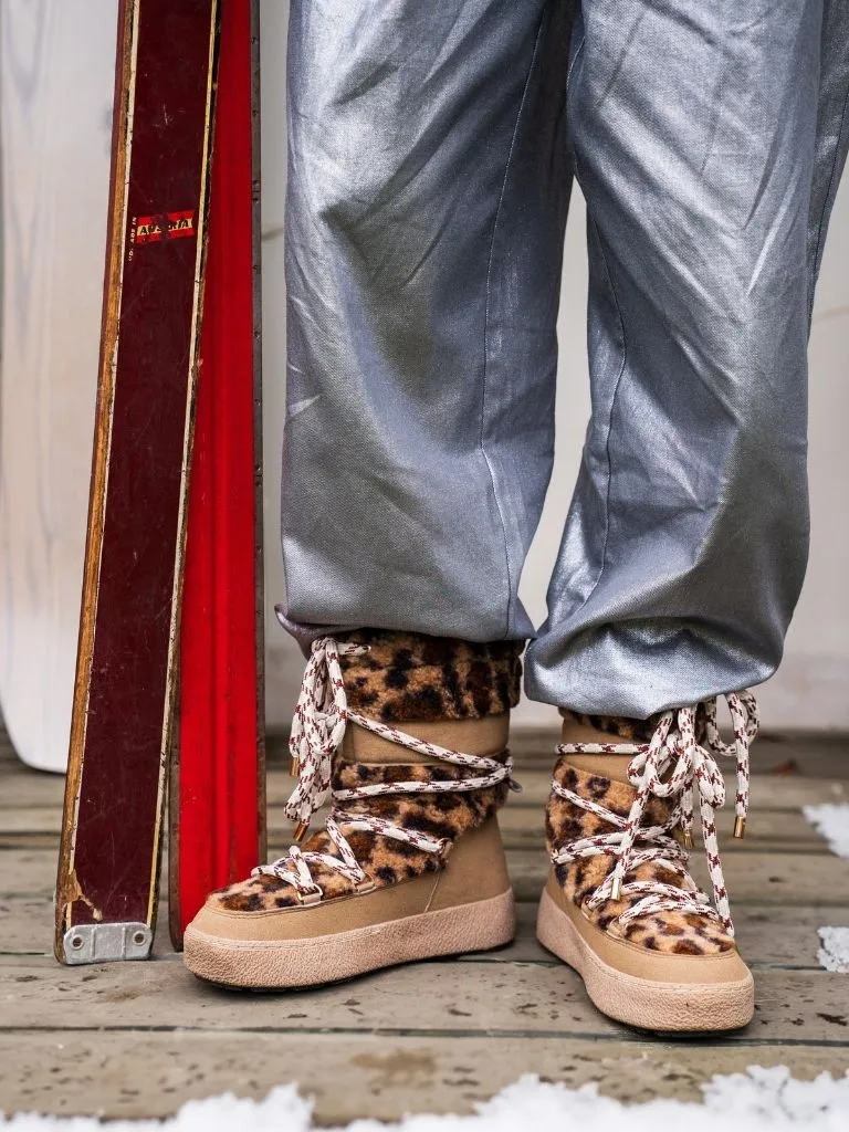 Boots Vivienne Leopard